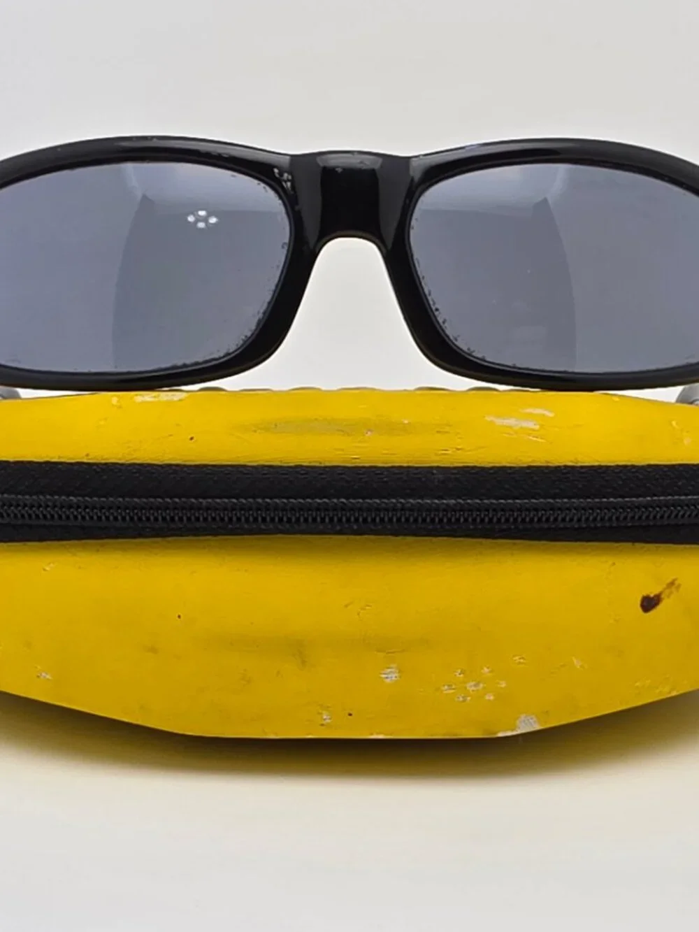 Black Flys Sonic Fly Shiny Black Frame Smoke Grey Lens Sunglasses w/ Case 60mm